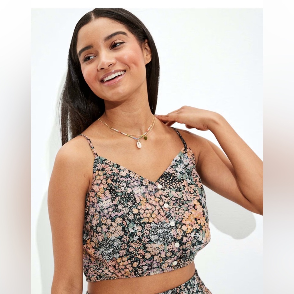 American Eagle Outfitters Floral Crop Top - Black, Pink, Peach